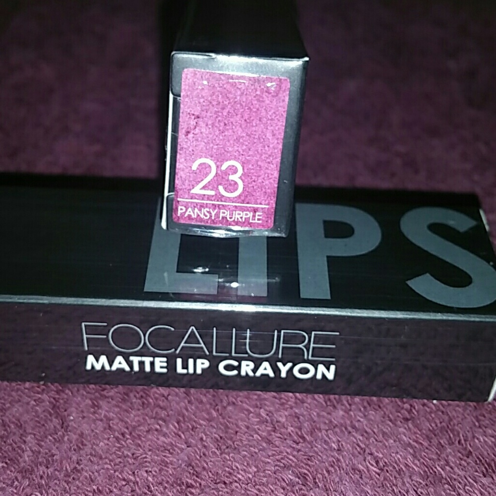 NEW Focallure Metallic Lipstick #23 - Picture 4 of 4